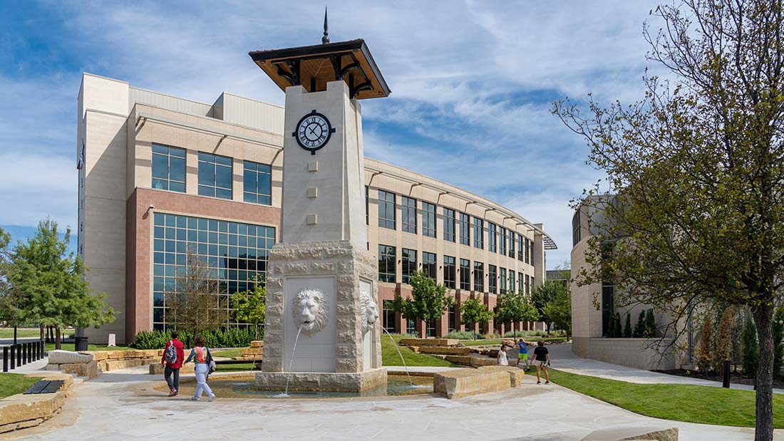 Mineral Well Public Plaza