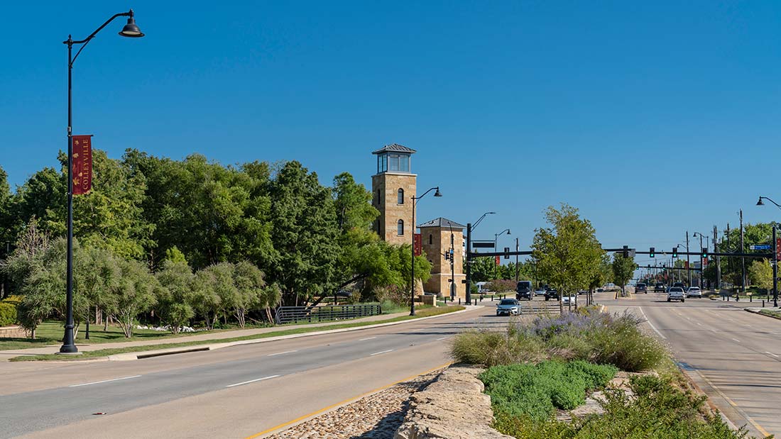 SH26 Streetscape Colleyville Boulevard