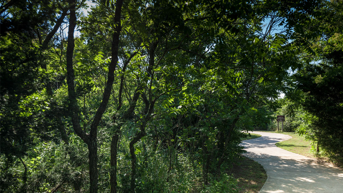 Dogwood Canyon Audubon Center