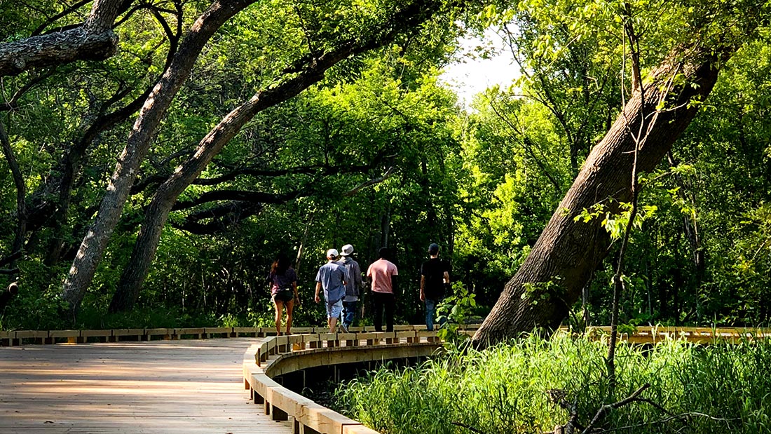 Oak Point Park and Nature Preserve